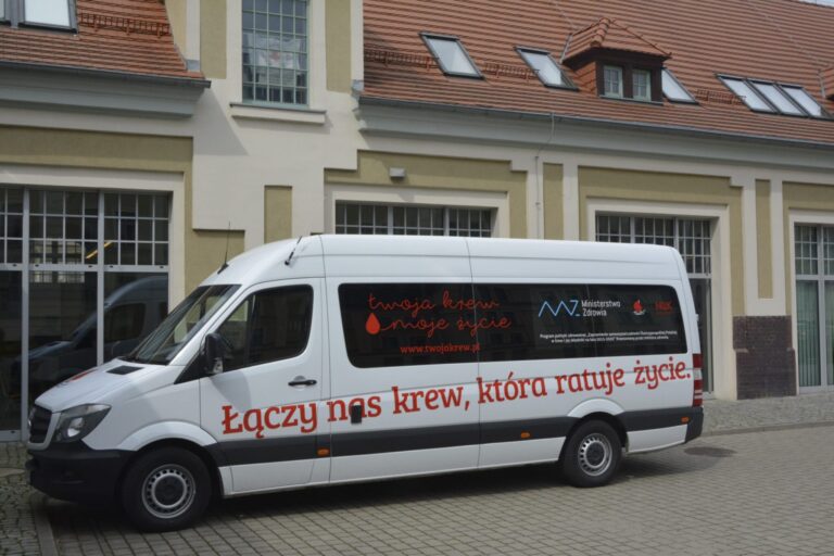 BRAKUJE KRWI RATUJĄCEJ ŻYCIE!