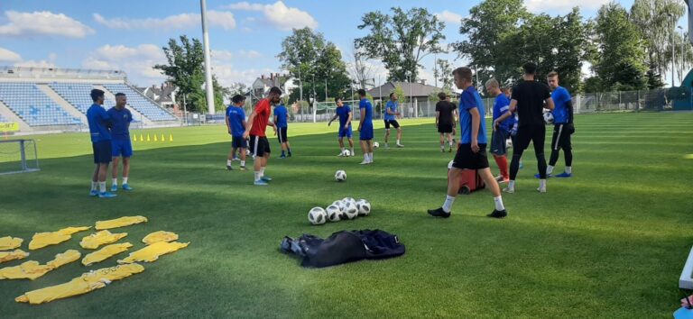 Góral z oscypkami i rybak z Pucka wiedzą, gdzie leży Ostróda.