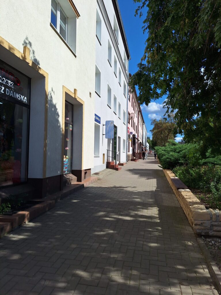 Czy lokalny sklepik może wygrać z dyskontem?