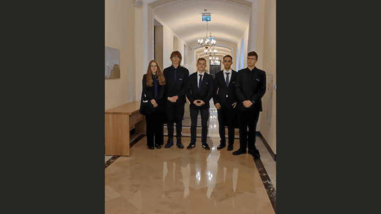 „Wygrywasz czy nie, ja i tak kocham cię.” IX Ogólnopolski Turniej Debat Historycznych IPN